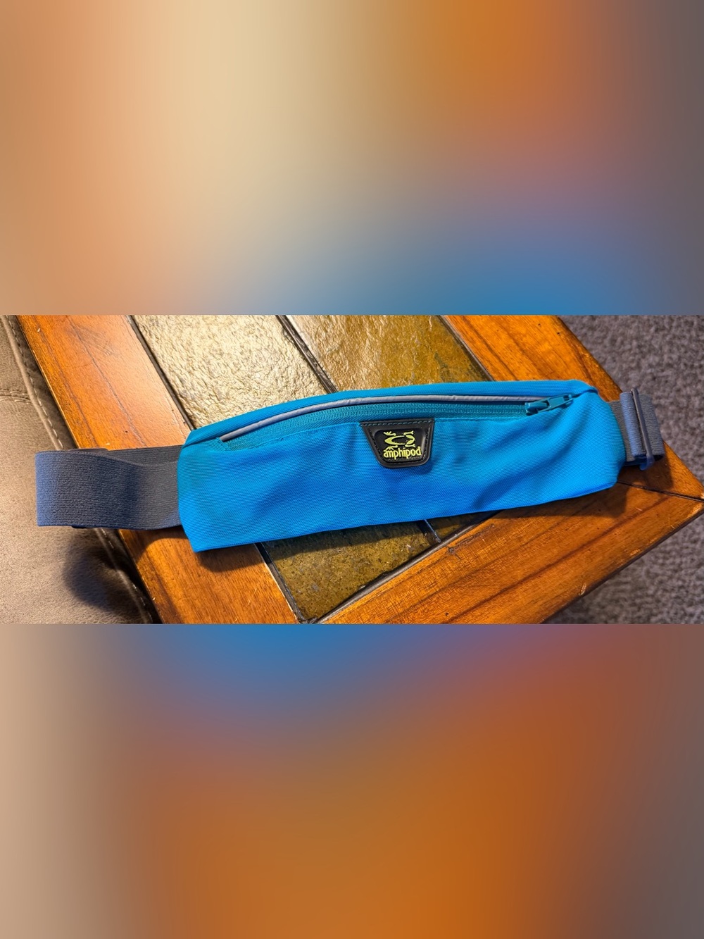 EUC Women’s Amphipod Airflow Micro-stretch running belt